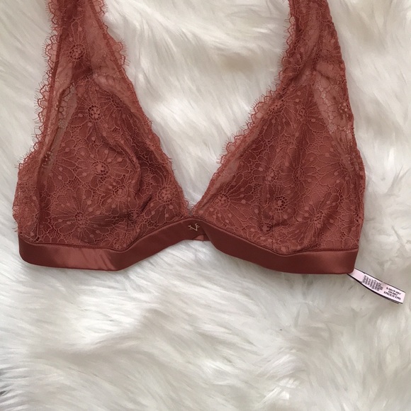 VICTORIA’S SECRET BRALETTE SET - Picture 7 of 11